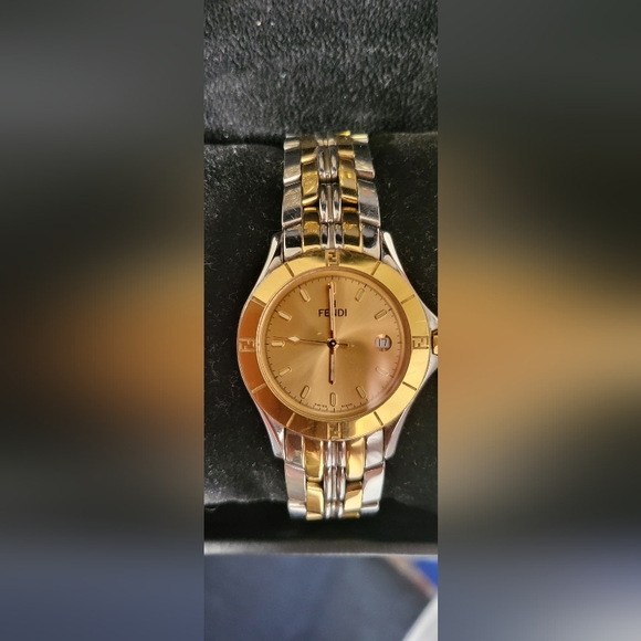 Fendi Watch - Picture 2 of 7